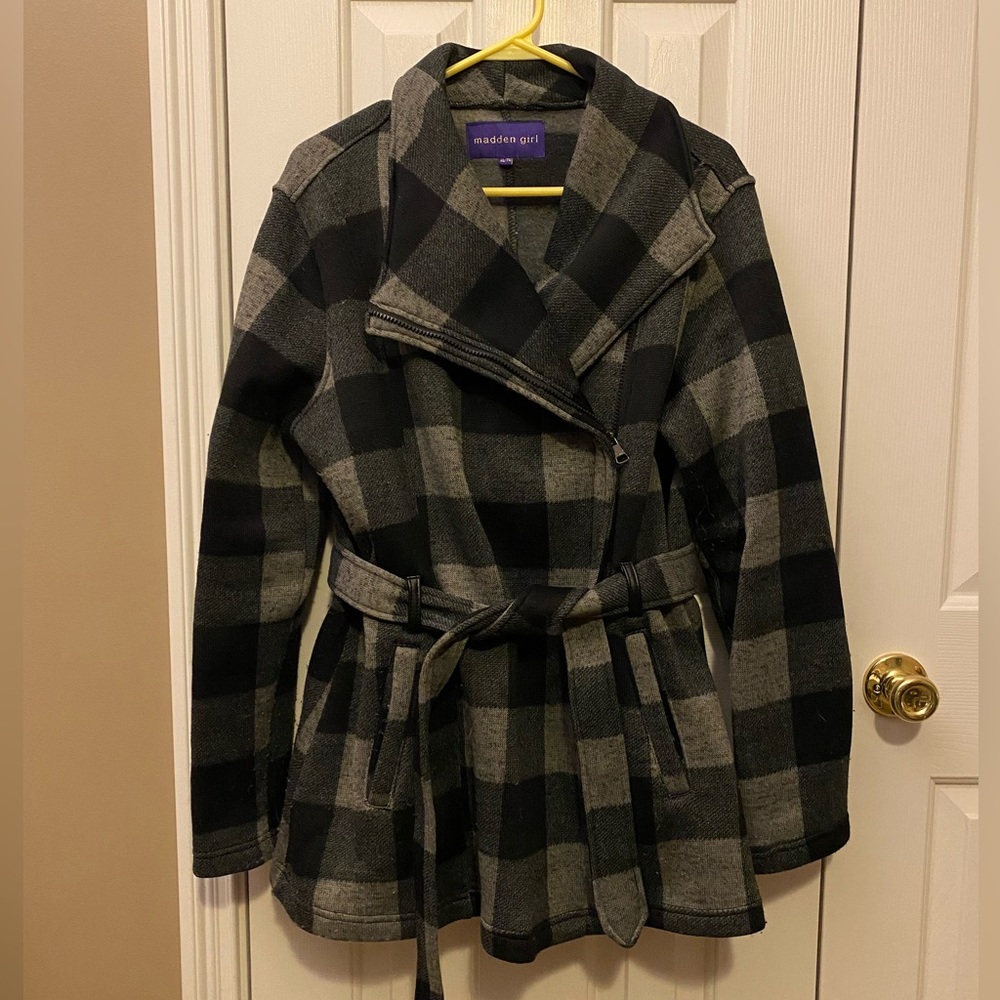 Women’s Madden Girl black and gray plaid side zip peacoat, Size XL